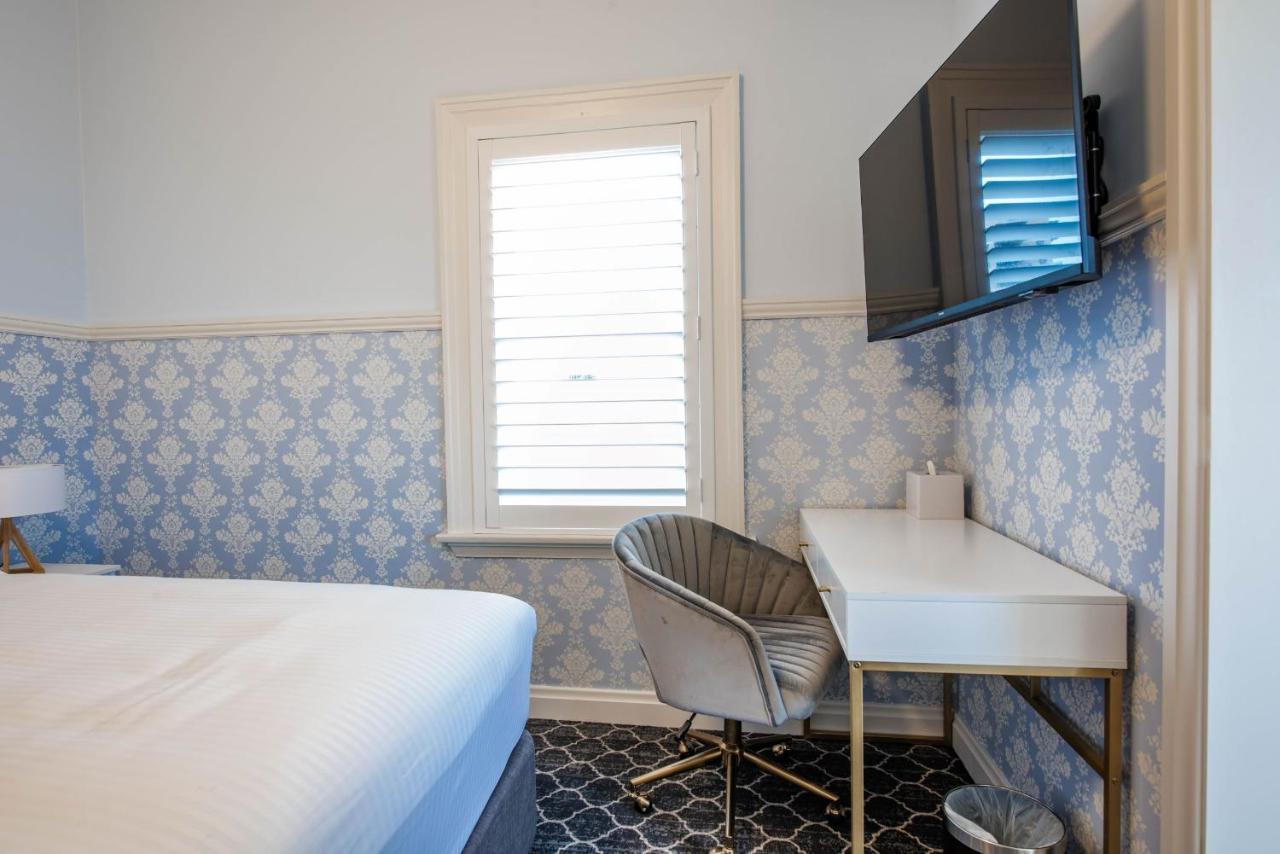 Bankstown Hotel Экстерьер фото